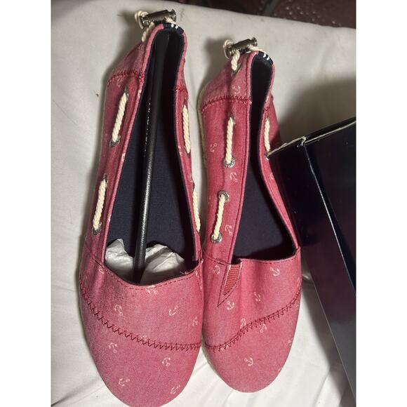 Nautica Women's 8 Red Rudder Slip On Shoes Anchor Nautical Toggle Back Beach - Picture 2 of 6